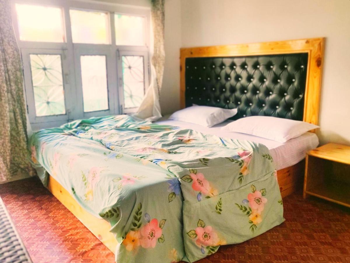 Cupidtrails-Himalayan Castle Villa Manāli Eksteriør billede